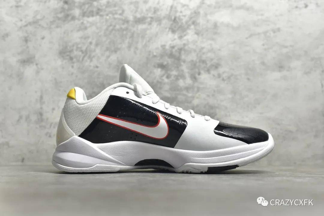 耐克科比zk5代 nike zoom kobe 5 alternate bruce lee 黑白李小龙 cd