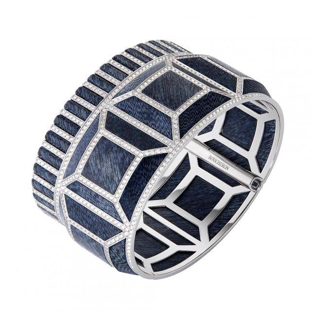 珠宝|没想到迷彩服、牛仔也能做成珠宝，丹宁布结合钻石实在太另类了