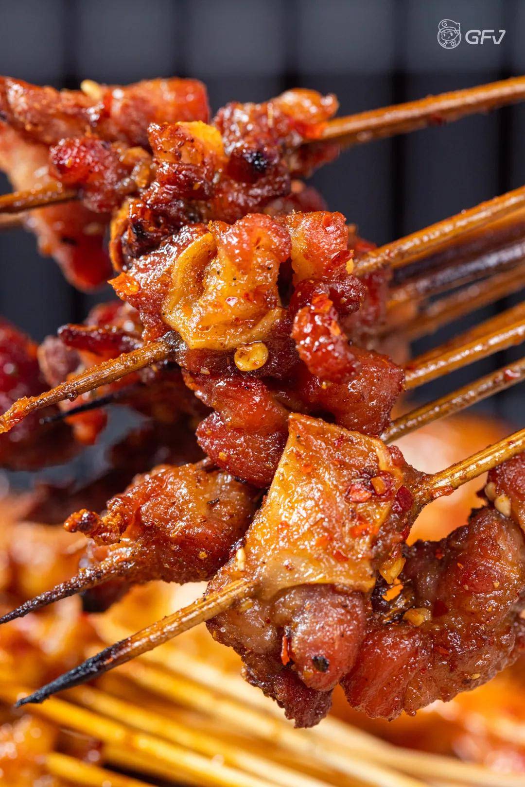 吕子乔|成都排队王!吕子乔的『卤味烧烤』终于来东莞了!