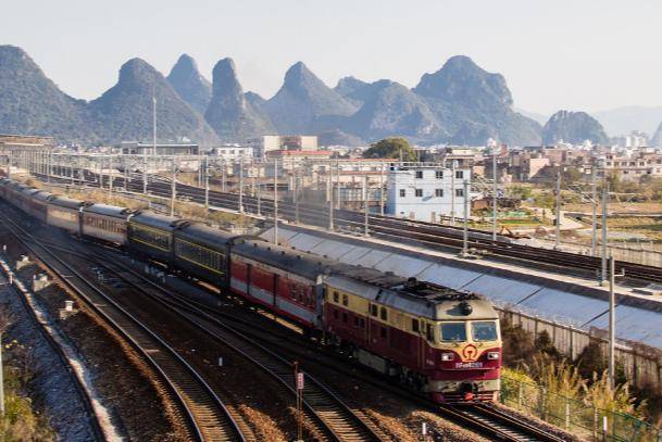 贺州gdp_贺州学院(3)