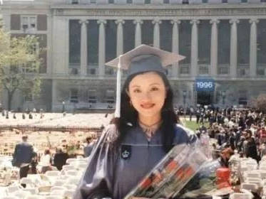 52岁杨澜惨遭排挤?曾和费翔爱恨缠绵 二婚后嫁亿万富豪!