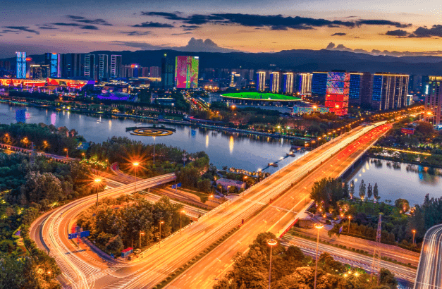 北方城市仅一城gdp前十_北方兵器城景点图片