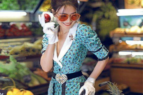 行走|水果配色穿搭，如何变身行走的“水果摊”？