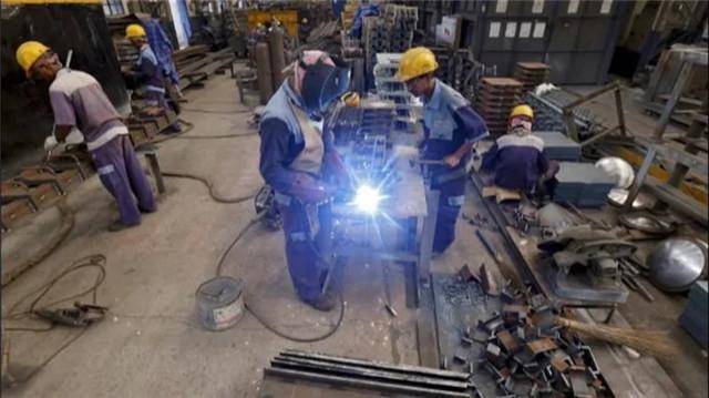 造芯片造神灯,万物皆可牛粪造?印度高呼要用