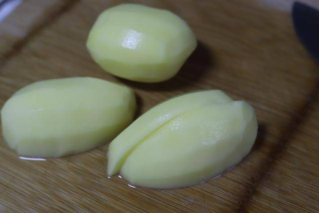 火腿肠怎么切薄片 9767c48f3b5d4aa184cf4848c8ed2293.jpeg
