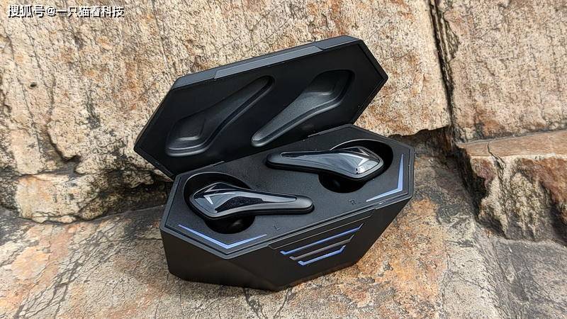 测评盘点|天生双模，吃鸡优选 - Tezo Spark真无线蓝牙耳机