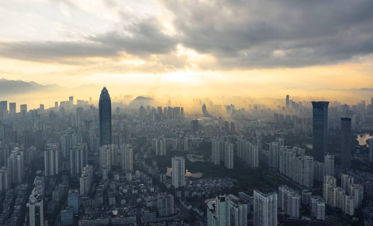 中国首富相当于国家GDP多少_中国gdp增长图