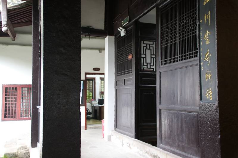 黑石山|一个具有独特的自然景观的风景区——黑石山