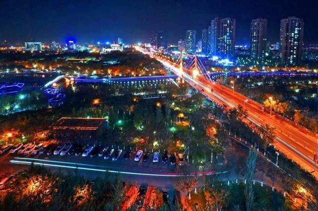东北最富的十大城市gdp_夜晚城市图片