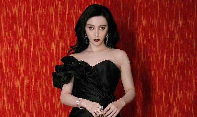 红能养人?范冰冰华鼎奖虽美却不如前 杨幂赵丽颖气场愈发强大