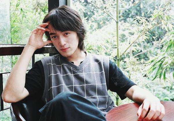 颜值巅峰男星 2c39c183892a48a79f5fc4d6cab751a4.jpeg