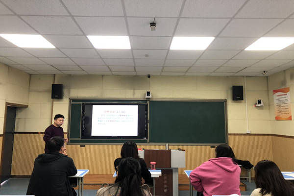 报告|郑州市教科所胡远明主任到燕蓉希望小学做课题开题报告培训