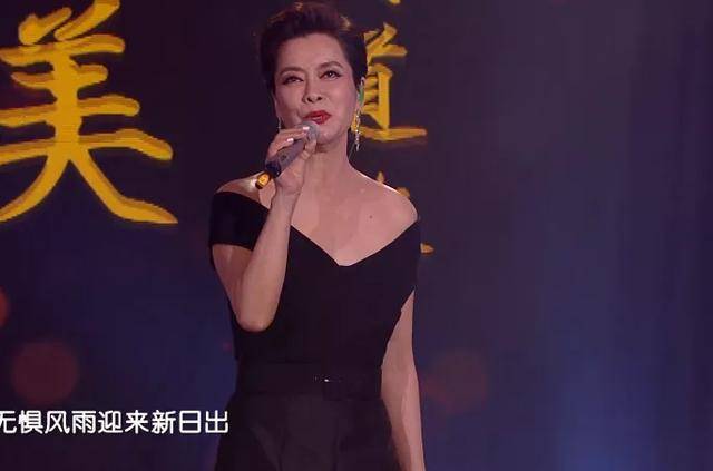 谭松韵|金鹰节开幕式女星集体发胖，张萌肿脸，谭松韵双下巴，宋茜最惨