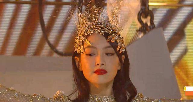 金鹰节|金鹰节开幕魔鬼打灯又来了！宋威龙满脸痘印，张萌脸部肿胀