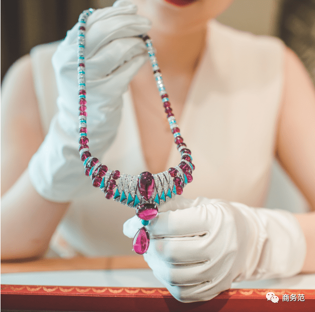 宝石|碧玺为什么那么贵,王室贵族都喜欢戴?