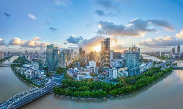 宁波新一线城市排名_两座“最尴尬”的二线城市,去年还是新一线城市,今