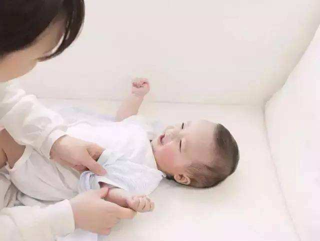 部位|娃冷不冷,摸摸这个部位就知道医生:别给宝宝乱添衣