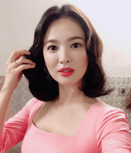 乔妹|39岁宋慧乔刷上日落腮红 一下年轻了10岁