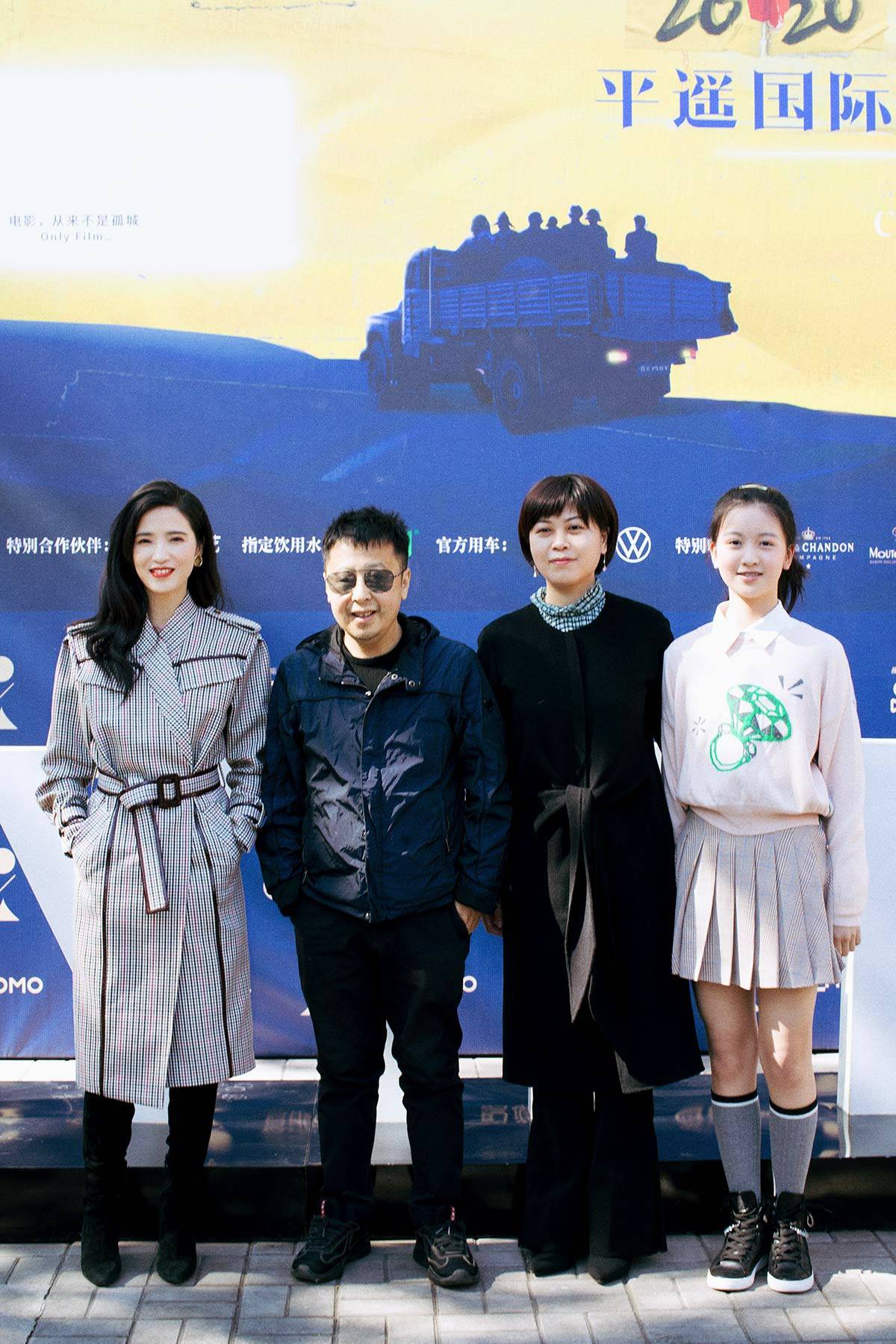 《汉南夏日》平遥授誉 龚蓓苾分饰两角演技获赞