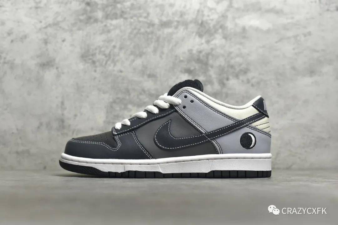 耐克nike sb dunk low lunar eclipse east 月食黑月亮滑板鞋