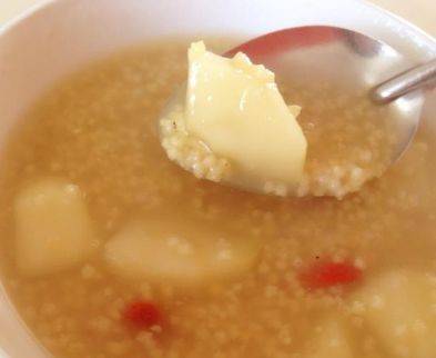 苹果加什么煮着喝养胃 0913a6f367204844b9d0cb52fd4bef85.jpeg