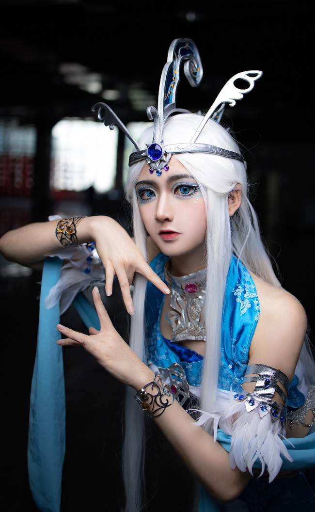 cos:秦时明月雪女,漫展返图