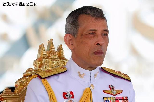 凌驾于国会之上泰国的君主立宪制其实只是个幌子