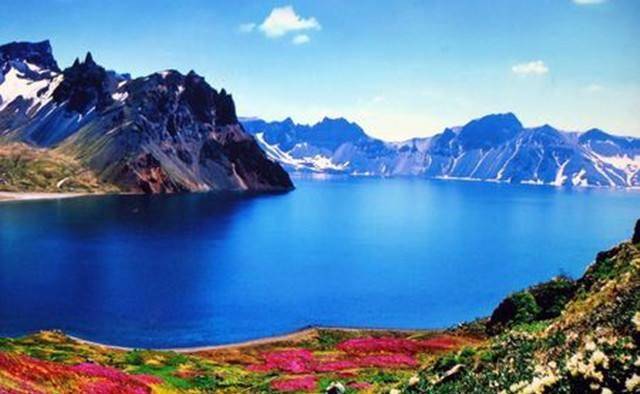 天池水怪是真是假 89be2b0df67e4a76b19e0ffbfaaf313b.jpeg