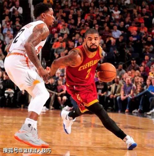 艾弗森|NBA5大变向狂魔：克劳福德上榜，一人被称为胯下运球之父