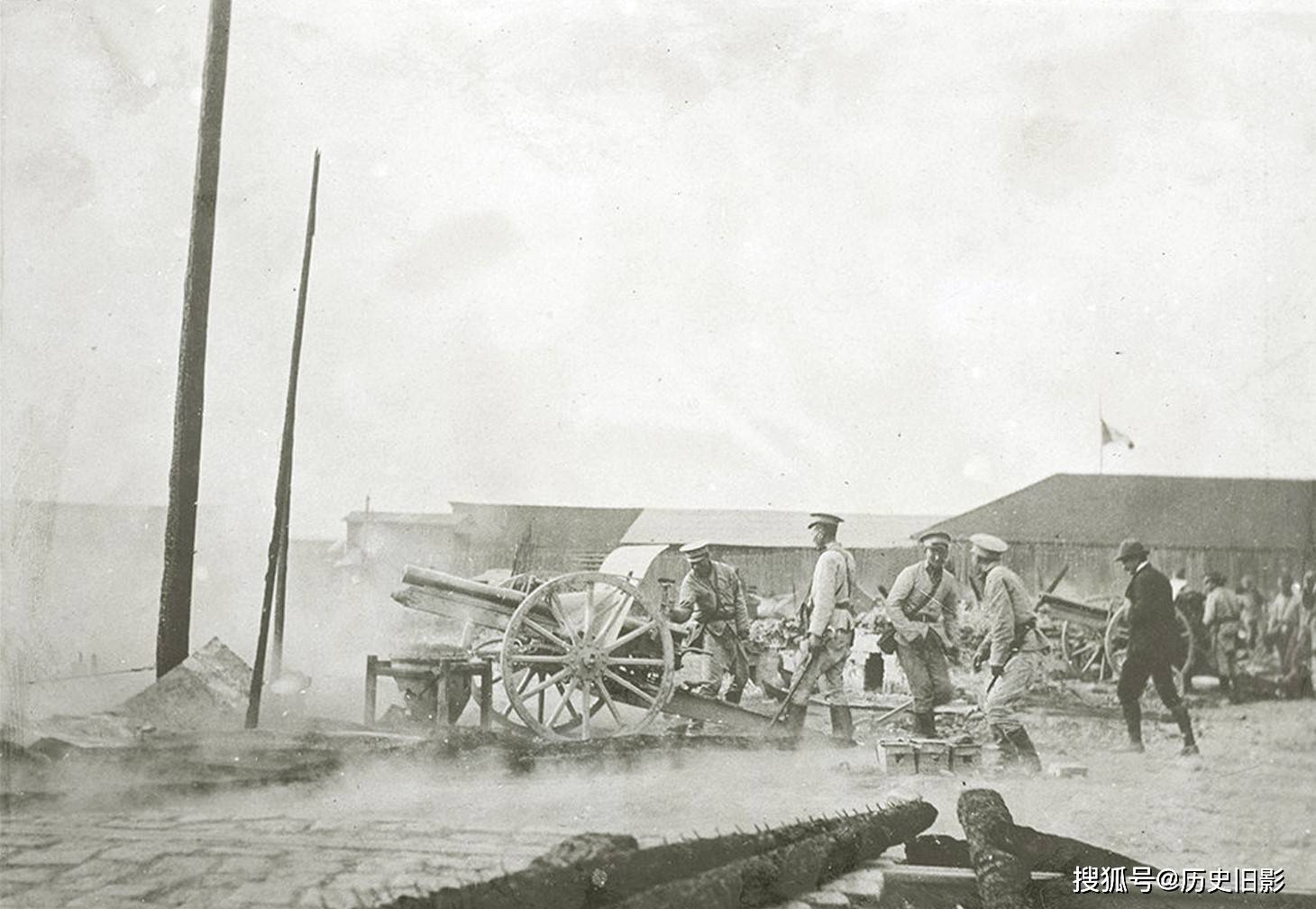 1911年武昌起义中的清军旧照,清军占领汉口火车站