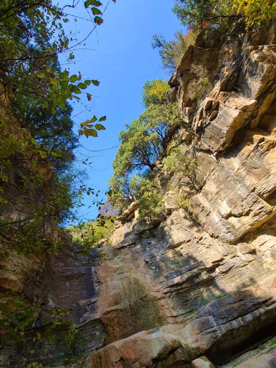 秋游济南秘境佛峪大峡谷