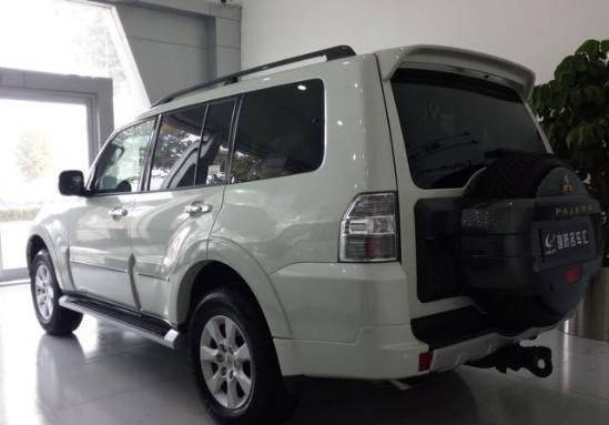 三菱帕杰罗v97高性能suv实拍3.8l/v6