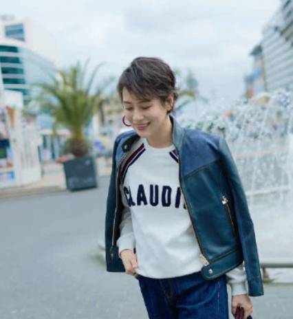 海清|海清长得一般，不料衣品却美炸了，想减龄的女人都可以学学！