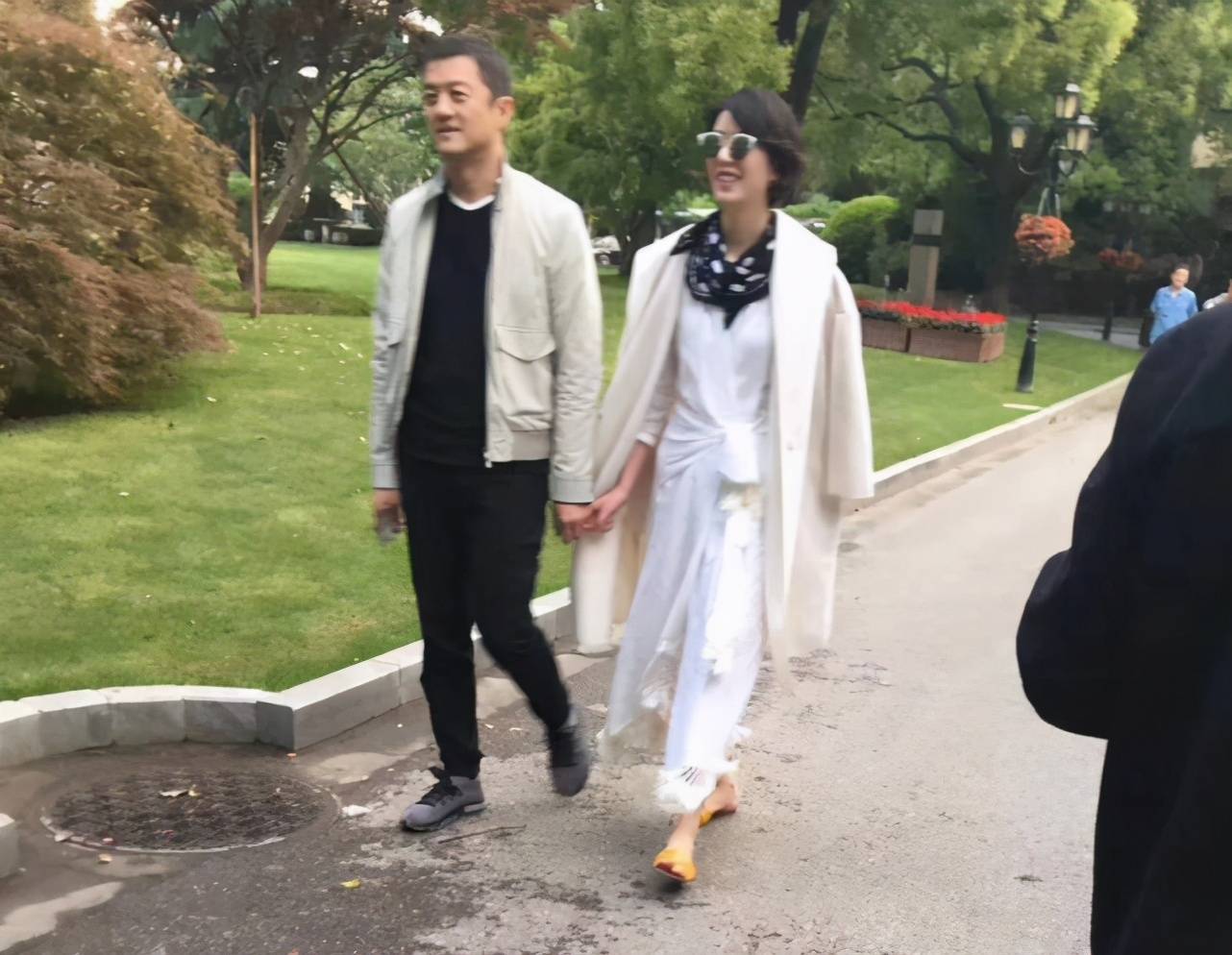 点击图片看原样大小图片