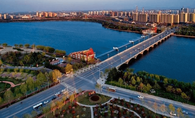 山东gdp去水_山东地图(3)