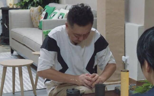 于谦携小10岁娇妻秀恩爱被指像父女!苦日子曾靠