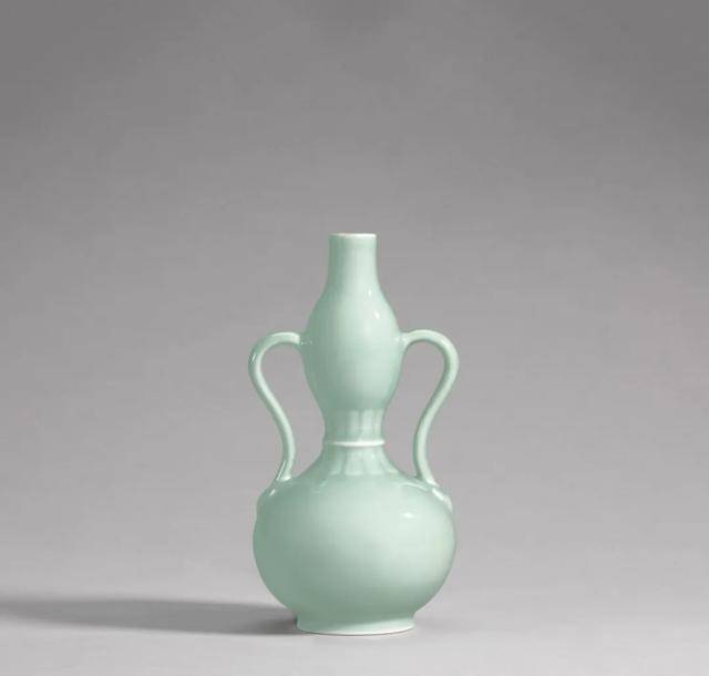 三彩|伦敦苏富比大拍精美唐三彩，带你见证大唐盛世华光！