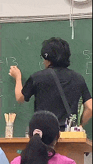 爆笑GIF圖：單身久了，就什麼都會了！ 搞笑整蠱 第8张