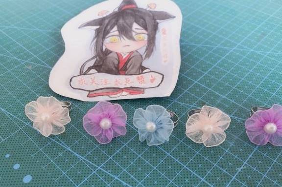 生活|可爱的手缝花小戒指手工制作教程，小小的很可爱