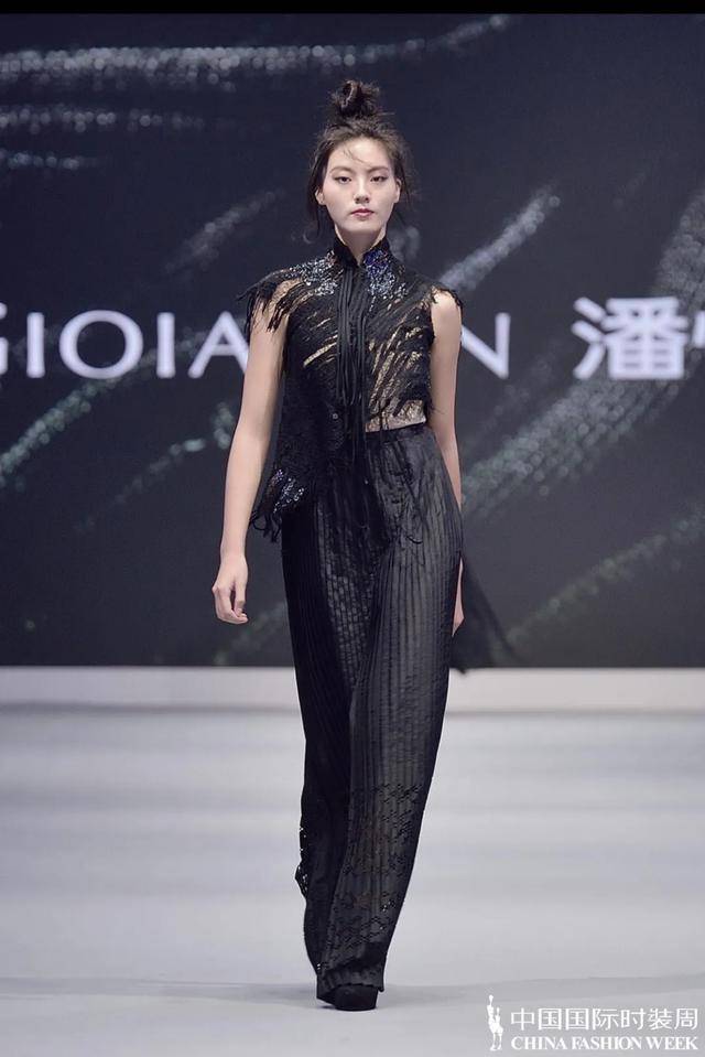 怡良|GIOIA PAN·潘怡良：返素归“织”，永续时尚