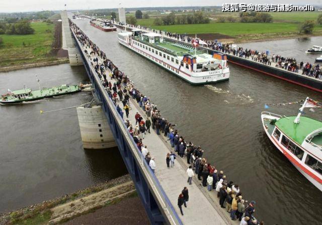德国一座用水做的桥，历时6年耗资5亿欧元，桥上只走船不走车！_过水桥
