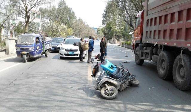 怎么样才可以做交警 7fc0538d1aa44d7da914fcbfd9718d1a.jpeg