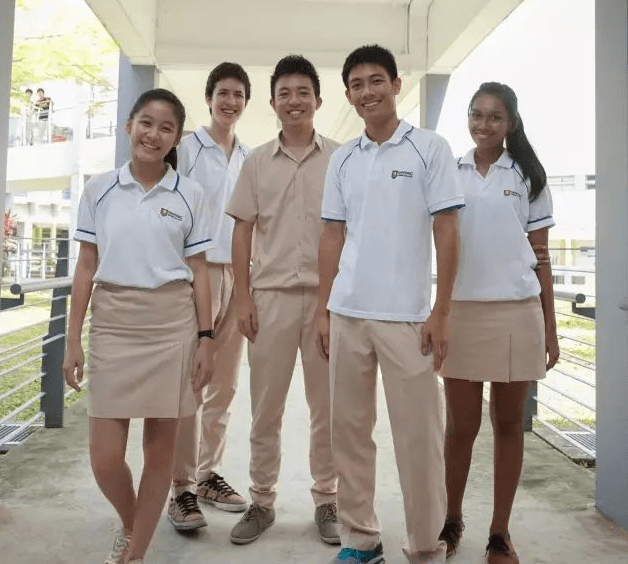 新加坡留学| 新加坡校服大pk,选出你最中意的校服吧