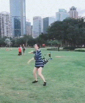 原创
搞笑GIF段子:妹子你是来搞笑的,这模型飞机扔的
妹子你是来搞笑的,这模型飞机扔的,腿疼吗工地上惊现龙卷风理发的时候,千万不能打喷嚏,不然就是这样了。你身边有没有这样的朋友是谁刚才踢我,出来,给我出来!