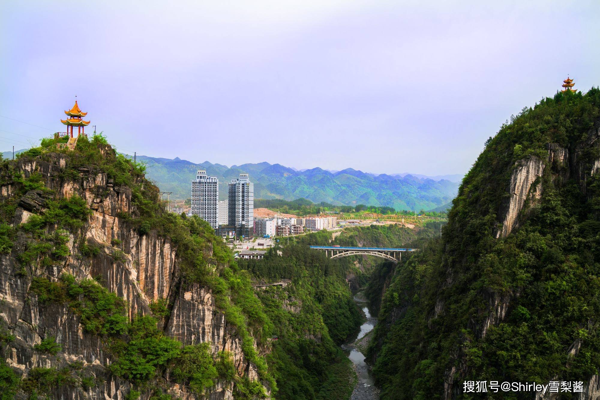 中国唯一的城市峡谷，美国人曾投资335亿开发，或成世界级景观_黔江