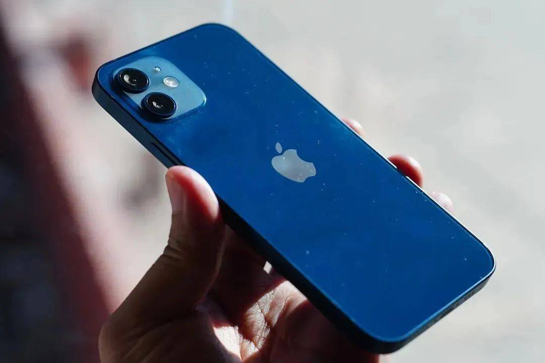 克莱因|Iphone12 蓝 色 “ 丑 ” 的 真 相 竟 然 是 ...