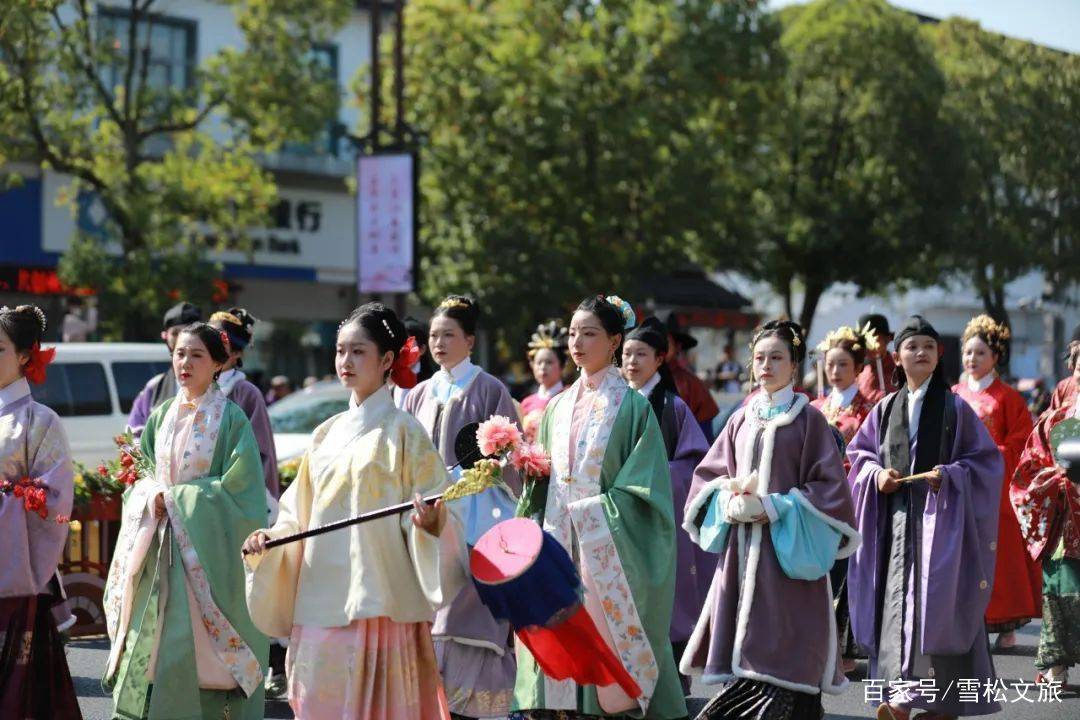 酷狗直播探玩西塘汉服文化周三大主播玩转网红西塘花巷