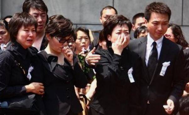 11年前,罗京葬礼上一度哭到晕厥的刘继红,改嫁富商后如今怎样了