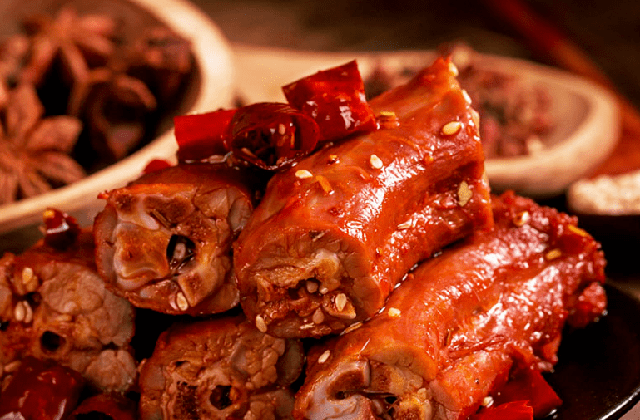 销售毛利率|前三季净利降15.3% 存货周转天数增加！绝味食品实控人欲减持6%