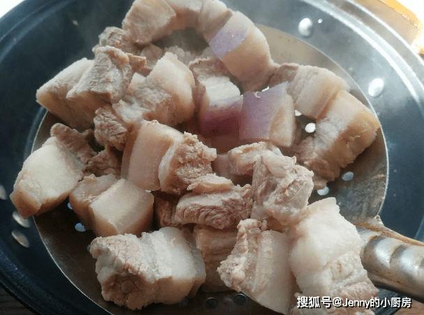 肉怎么去腥味不油腻 103b85ab33b042148a54a898c2cf7506.png